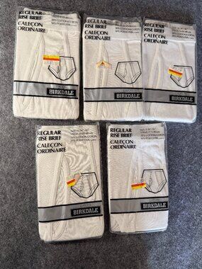 Eaton Vintage Men’s Briefs White Size Medium 5 Pack New in Package